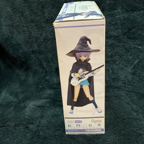 Yuki Nagato Evil Witch figma
015 The Melancholy of Haruhi
Suzumiya Action Figure - Picture 15 of 16